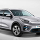 Mira, un coche eléctrico. Es eléctrico porque tiene detalles azules, claro. Por no innovar no se han molestado ni en eliminar la parrilla.